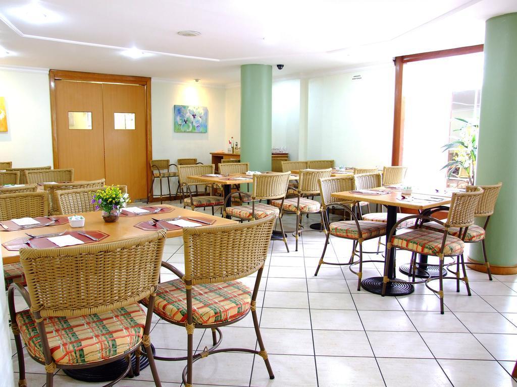 Hotel Dan Inn Curitiba Centro By Nacional Inn Екстериор снимка